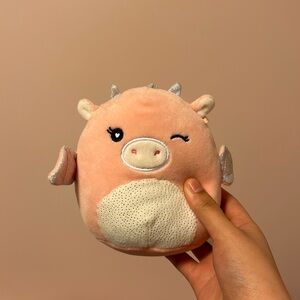 winking eye dakota squishmallow